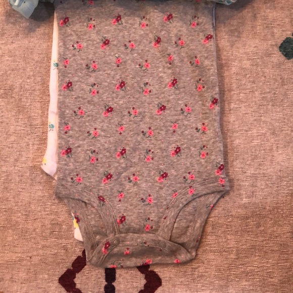 NWT 5 Pack Carter’s Floral Bodysuit 24M - Picture 4 of 6